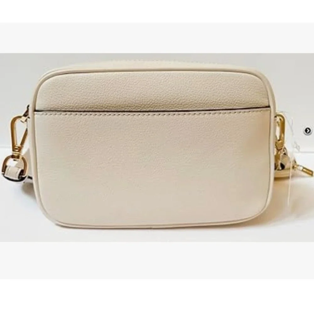 Michael Kors Jet Set Medium Crossbody Leather Bag Tech Attached (Lt Cream)
